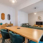 Chic & Centra 2 Bedrooms In The Heart Of Le Marais Paříž