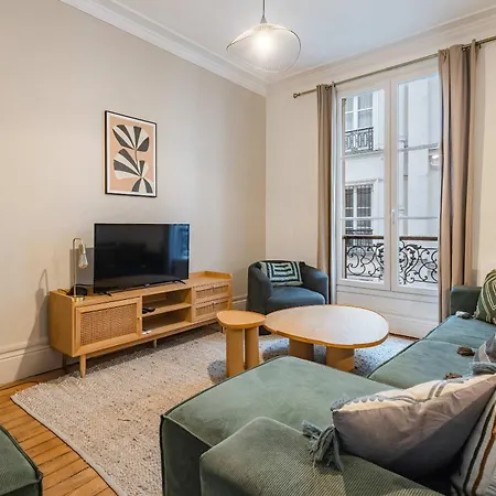 Chic & Centra 2 Bedrooms In The Heart Of Le Marais *